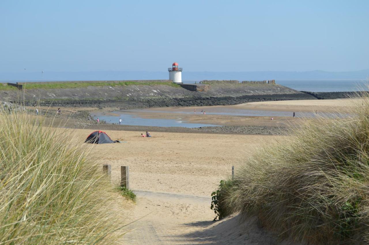 Caulfields Hotel Burry Port Exteriör bild